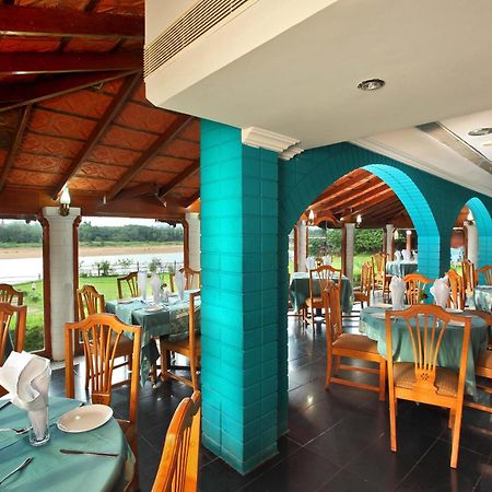 The River Retreat Heritage Ayurvedic Resort Shoranur Exterior photo