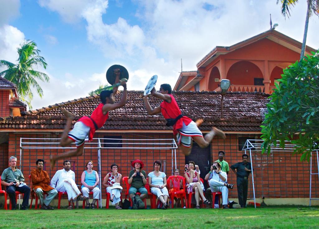 The River Retreat Heritage Ayurvedic Resort Shoranur Exterior photo